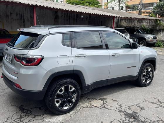 JEEP COMPASS 2.0 16V DIESEL TRAILHAWK 4X4 AUTOMÁTICO JEEP COMPASS 2.0 16V DIESEL TRAILHAWK 4X4 AUTOMÁTICO